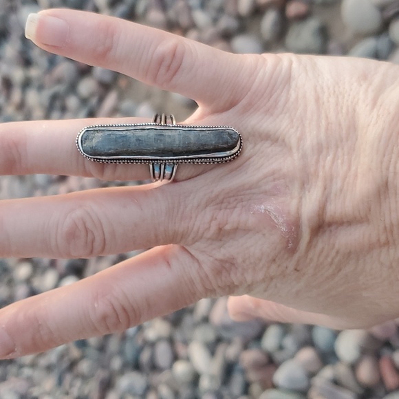 New Oversized Rough Kyanite 925 Silver Statement Ring. - Picture 9 of 13